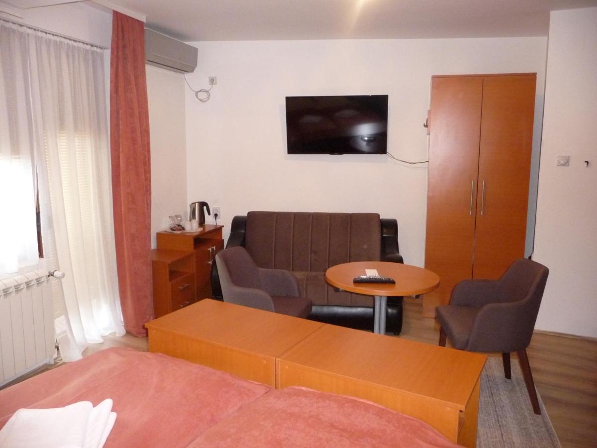 Sobe Rooms Aleksandar Ni Exterior foto