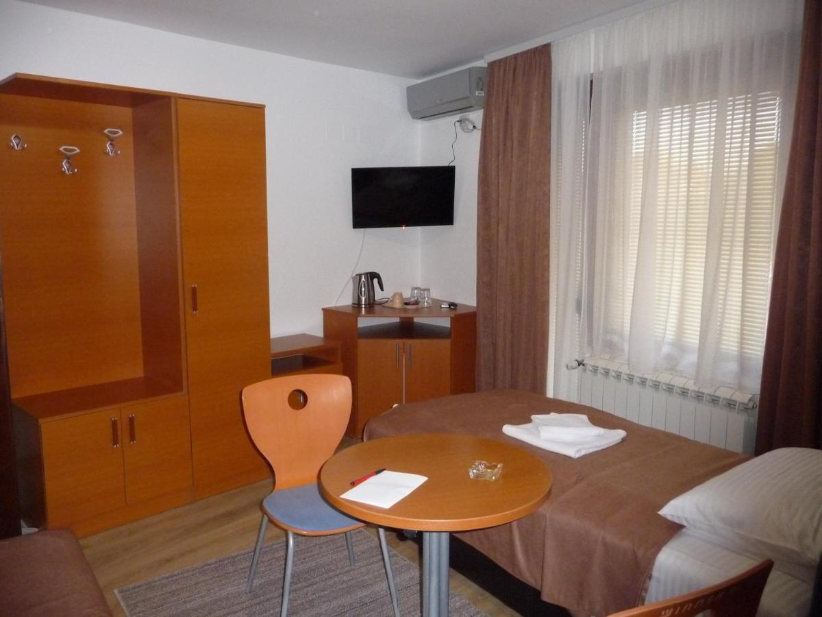 Sobe Rooms Aleksandar Ni Exterior foto
